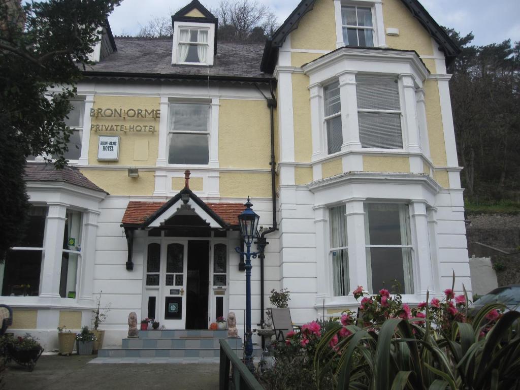 Bron Orme Private Hotel Llandudno Exterior foto